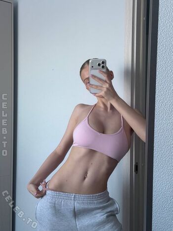 Juli Stellare