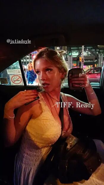 Full leaked Julia doyle page private onlyfans photo