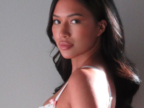 Julia Kelly