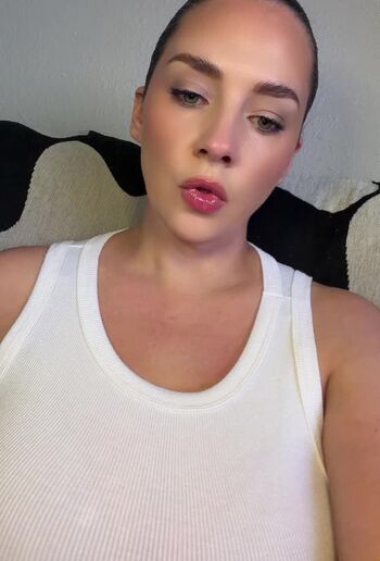 Full leaked Julie ofcharsky private onlyfans photo