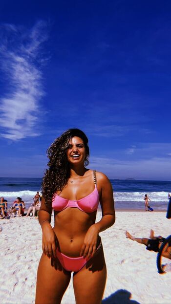 Julie Santos