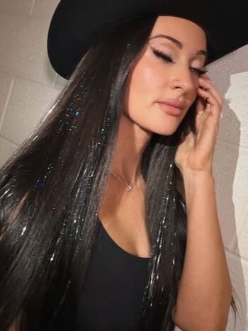 Full leaked Kacey musgraves private onlyfans photo
