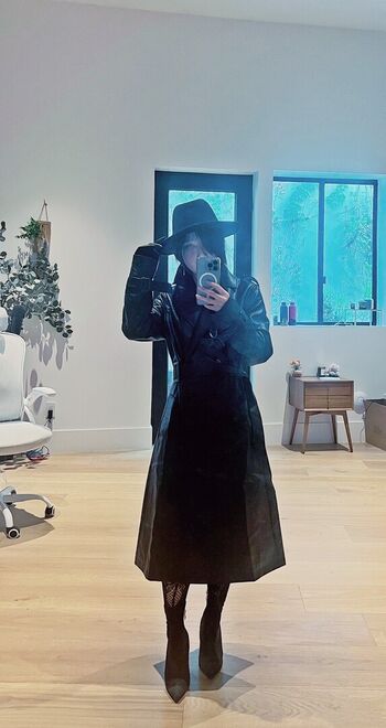 Full leaked Likabusy/ private onlyfans photo