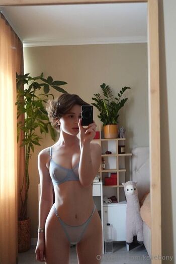 Full leaked Kaliebony private onlyfans photo