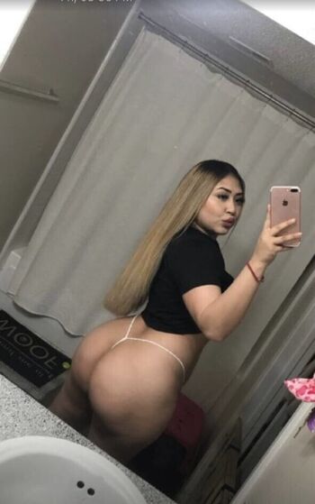 Full leaked Karenmamasita private onlyfans photo