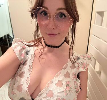 kari_keone