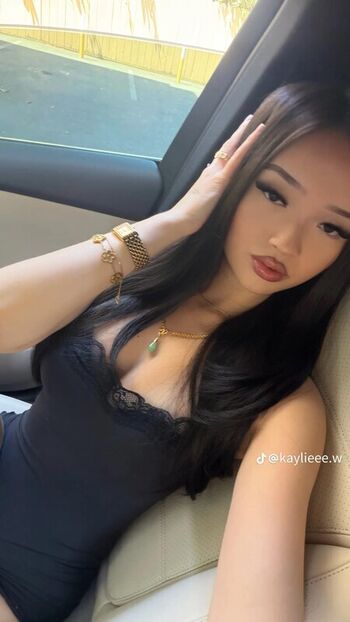 Full leaked Kaylieee w private onlyfans photo