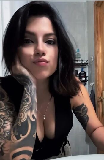 Full leaked Kelly av private onlyfans photo