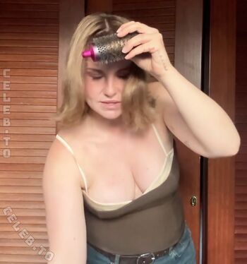 Full leaked Kellymissesvlog private onlyfans photo