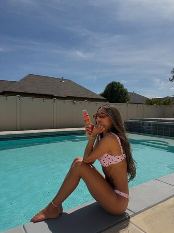 Full leaked Kennedy ahlmann page private onlyfans photo