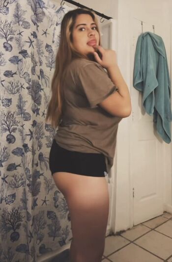 Full leaked Kerenmorales private onlyfans photo