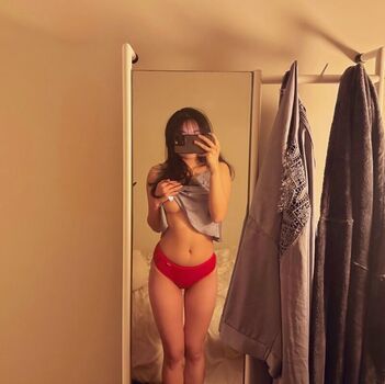 Full leaked Kikiiiru page private onlyfans photo