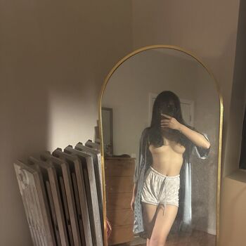 Full leaked Kikiiiru private onlyfans photo
