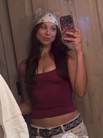 Kira Kosarin