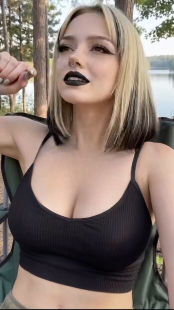Full leaked Kitana blade private onlyfans photo