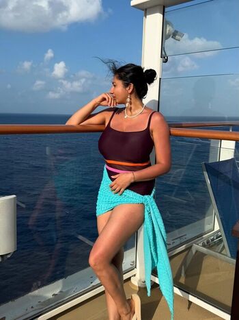 Full leaked Komal bhagat private onlyfans photo