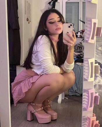Full leaked Kuramanou private onlyfans photo