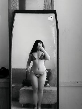 Full leaked Kyliekim private onlyfans photo