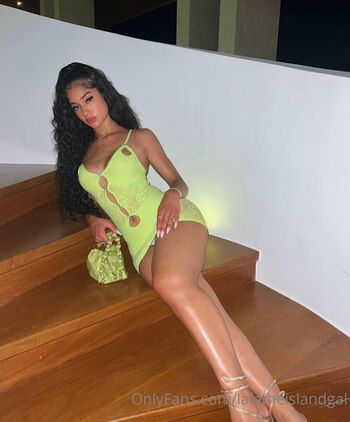 Lalatheislandgal