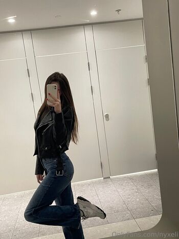 Full leaked Ally meyer/ private onlyfans photo