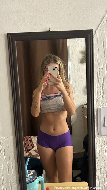 Full leaked Larissa chiarella dezoitou private onlyfans photo