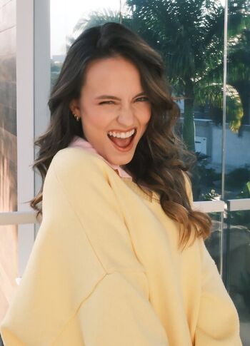 Full leaked Larissa manoela page private onlyfans photo