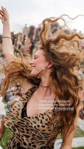 Full leaked Larsen thompson page private onlyfans photo