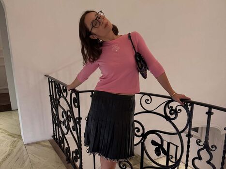 Full leaked Laufey lin page private onlyfans photo