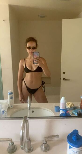 Full leaked Laufey private onlyfans photo