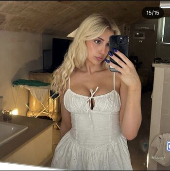 Full leaked Laura franco private onlyfans photo