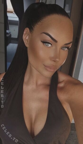Full leaked Laura j private onlyfans photo