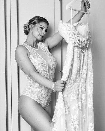 Full leaked Laura la rencia private onlyfans photo