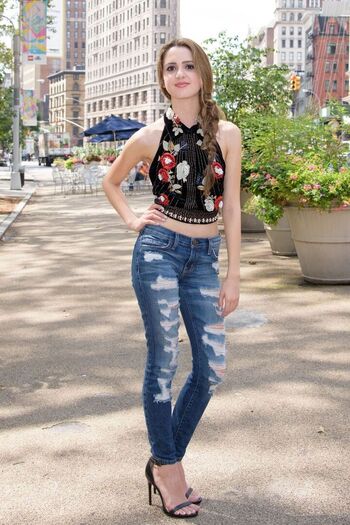 Full leaked Lauramarano private onlyfans photo