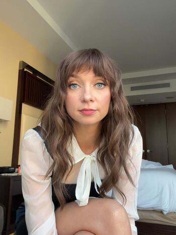Full leaked Lauren lapkus private onlyfans photo