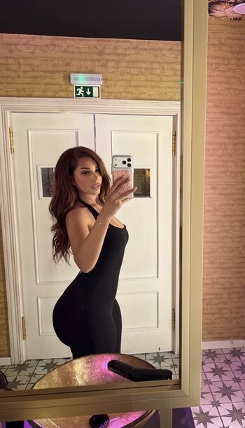 Full leaked Laurgmzz page private onlyfans photo