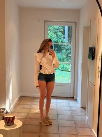 Full leaked Lea katharina private onlyfans photo