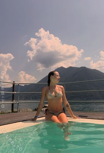 Full leaked Lea nxz private onlyfans photo