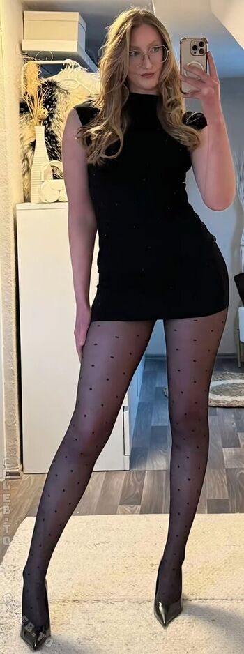 Full leaked Lea vohl private onlyfans photo