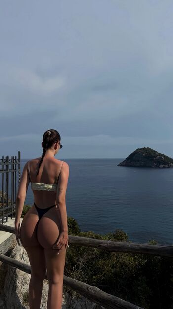 Full leaked Ledusula page private onlyfans photo