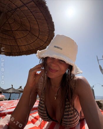 Full leaked Lenaknk page private onlyfans photo