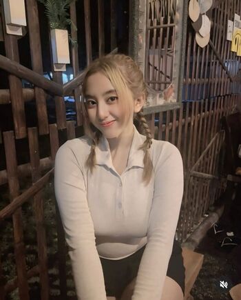 Leona Khanza