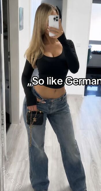 LeonieSia