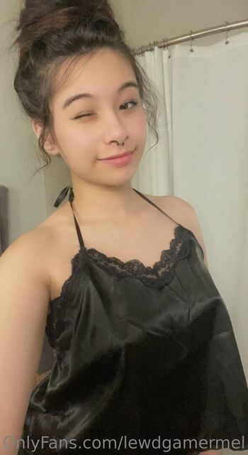 Full leaked Lewdgamermel private onlyfans photo