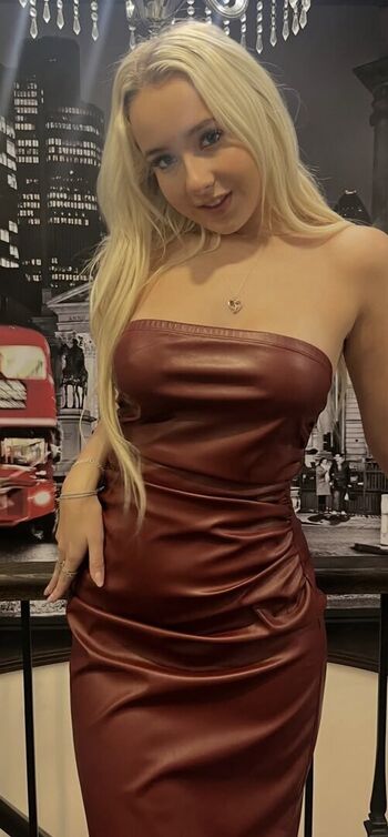 Full leaked Lexi booker private onlyfans photo