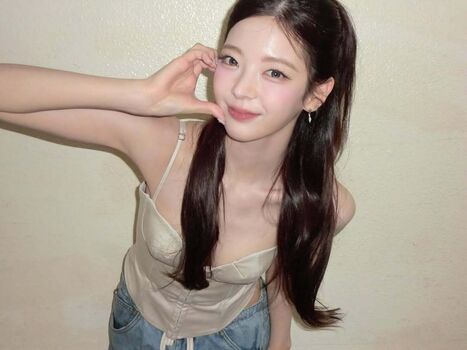 lia_loves___
