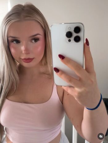 Full leaked Lialeexo private onlyfans photo