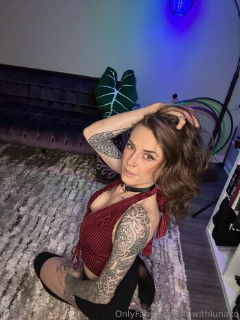 Full leaked Lifewithlunaxo private onlyfans photo