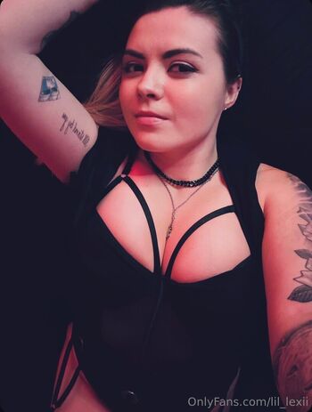 Full leaked Lil lexi private onlyfans photo
