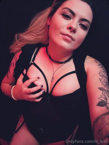 Full leaked Lil lexi private onlyfans photo