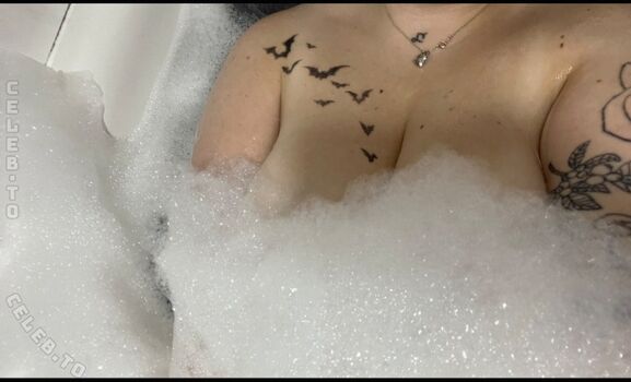 Full leaked Lilacmew private onlyfans photo
